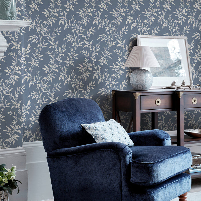 Laura Ashley Paxford Leaves Wallpaper - 143326- Dark Seaspray