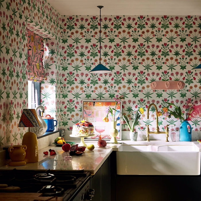 Morris & Co Daisy Strawberry Fields Wallpaper