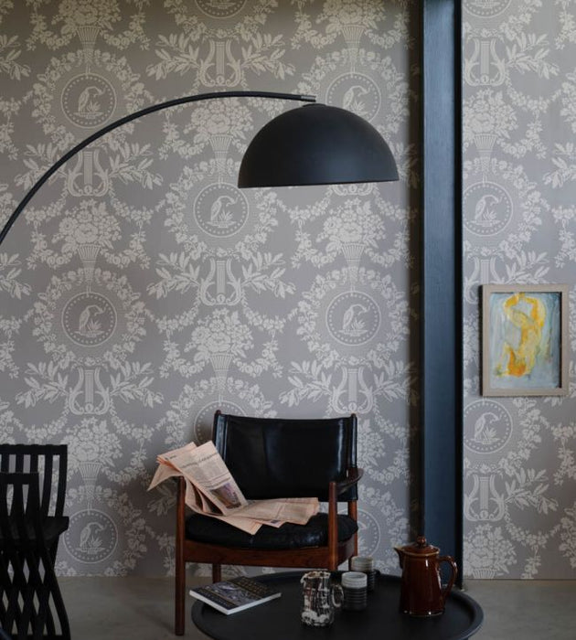 Purnon Wallpaper by Farrow & Ball Charleston Gray / Jitney